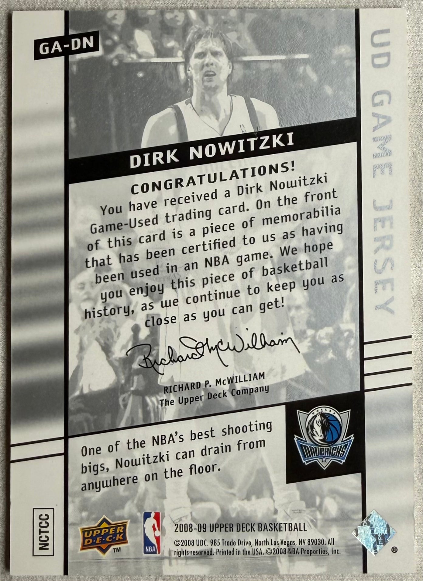 2008-09 Upper Deck UD Game Jersey Dirk Nowitzki #GA-DN