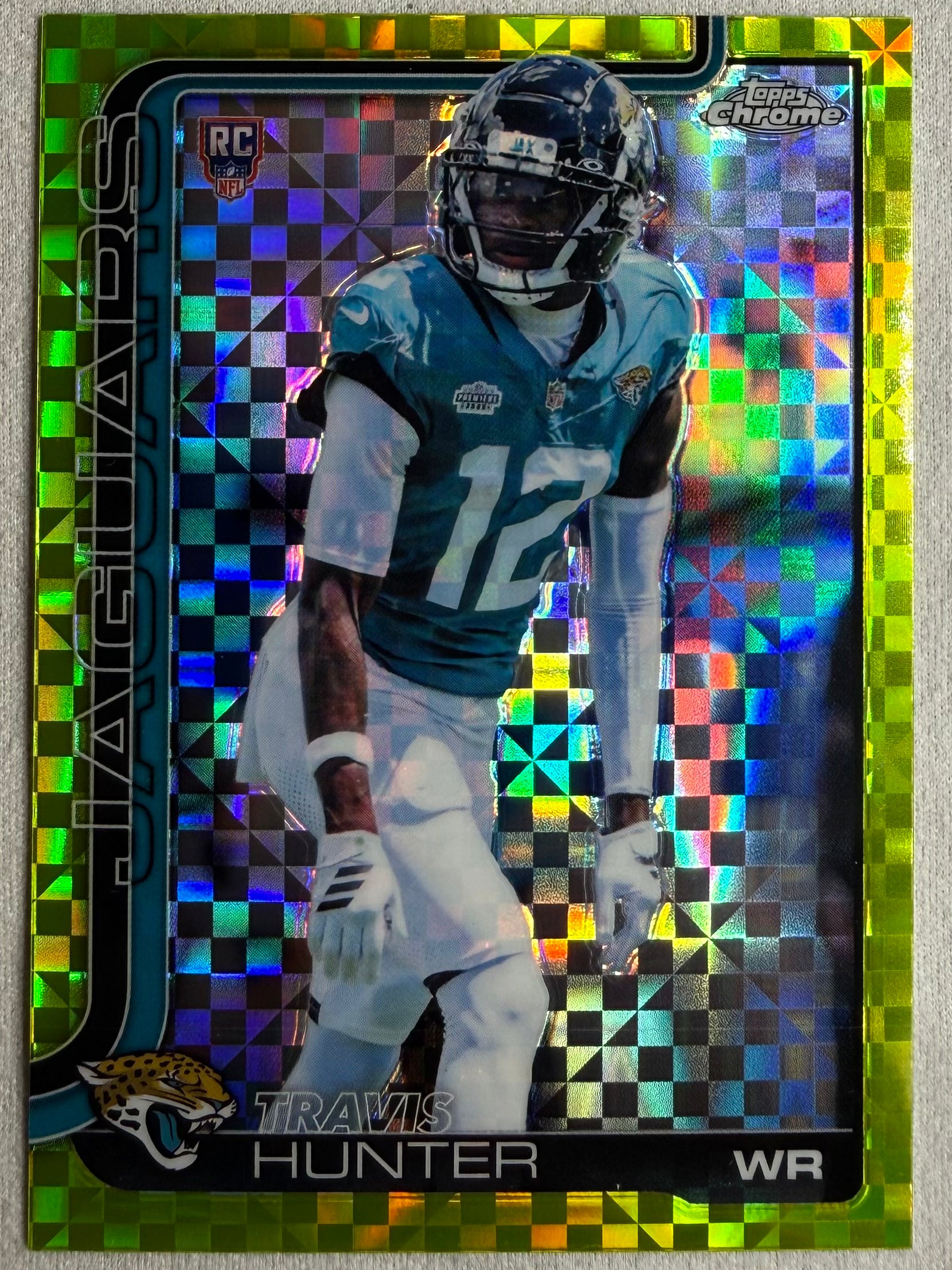 2025 Topps Chrome Lime Green X-Fractor Travis Hunter #332