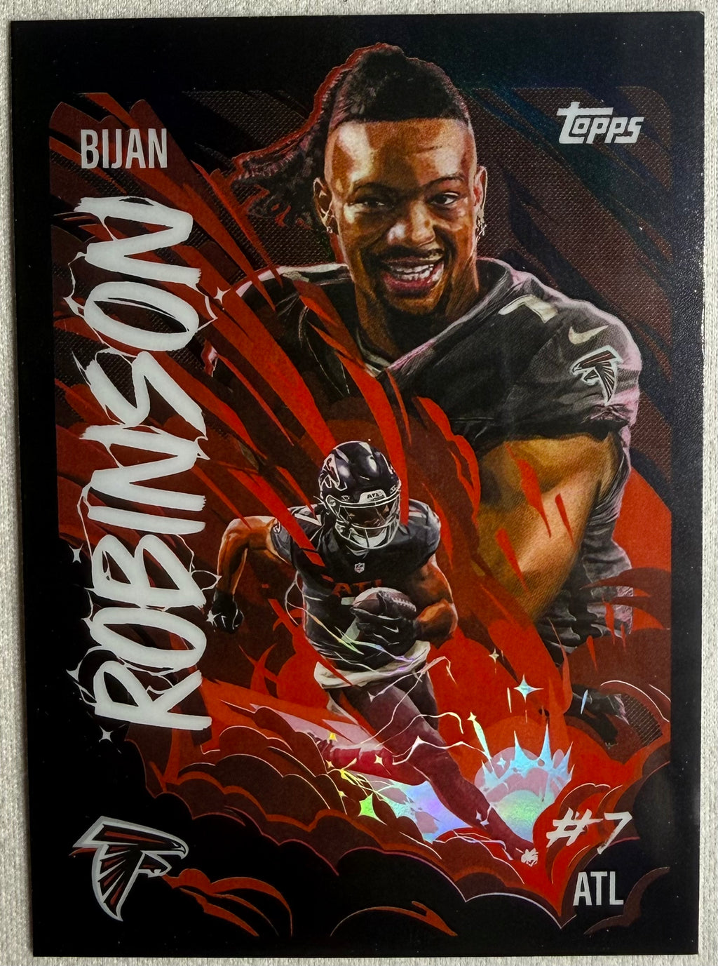 Bijan Robinson 2025 Topps Chrome Ultra Violet #UV-18